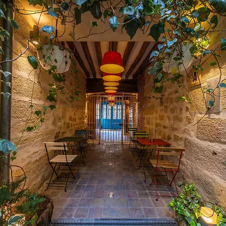 Apartment Les Patios Du Marais 1 *